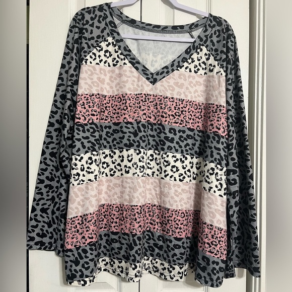 SHEIN Curve Plus Colorblock Leopard Long Sleeve Blouse Top Size 2X - Picture 3 of 9